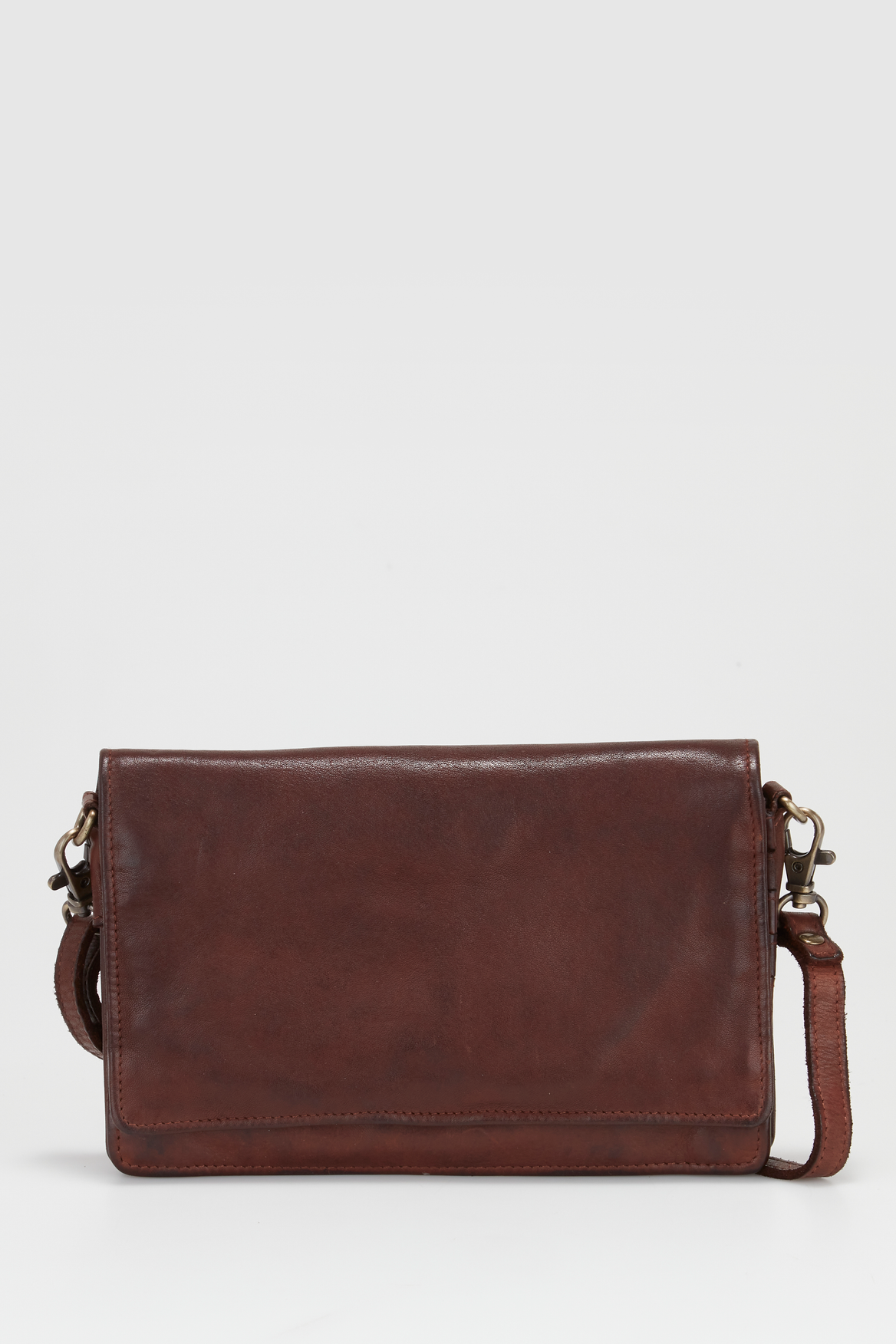 Evity Rae Leather Organiser Crossbody Strandbags Australia