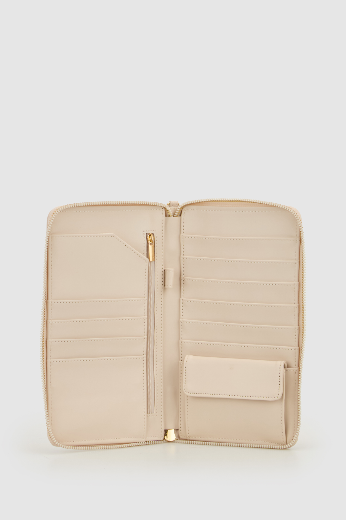 Laura Jones Travel Wallet Strandbags Australia