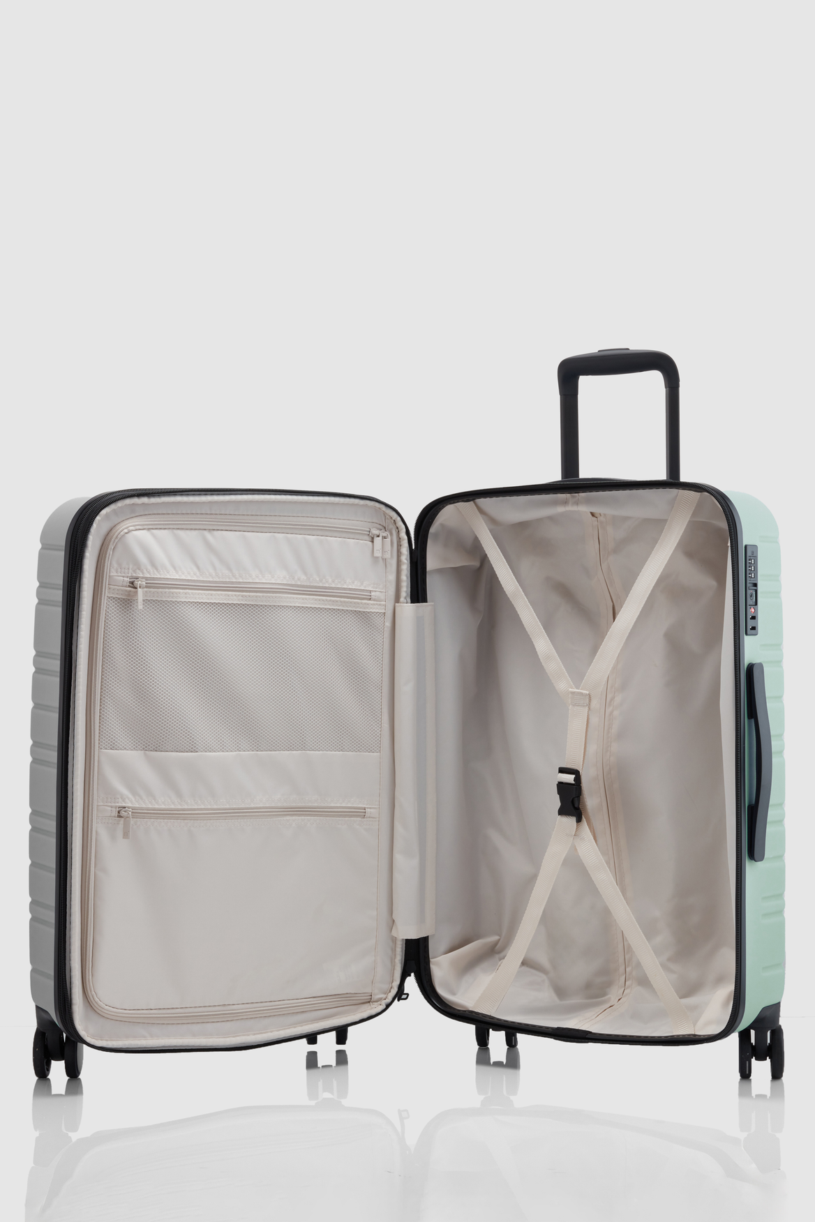 Safari signature trolley bag deals