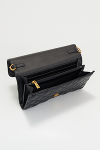 Giully Wallet on a String