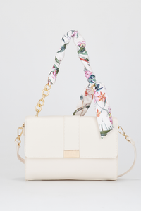 Gold Chain Shoulder Bag