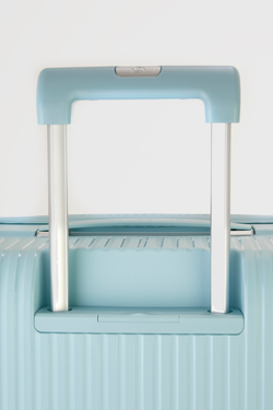 Hi-Fi Check-In 75cm Suitcase