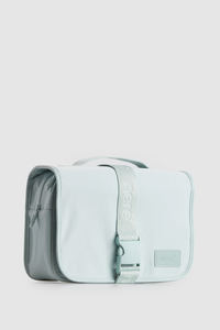 Bondi Hanging Toiletry Case