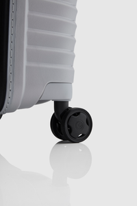 Upscape Check-In 81cm Suitcase