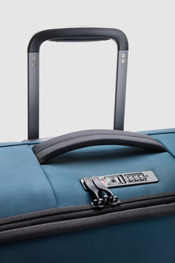Soft Stripe 2.0 69cm Suitcase