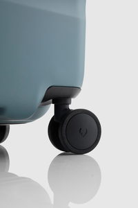 Icon Stripe 55cm Suitcase