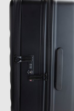 Icon Stripe Dual 66cm Suitcase