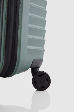 Intuo Carry-On 55cm Suitcase