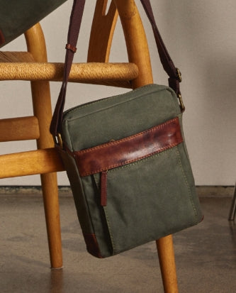 SATCHELS