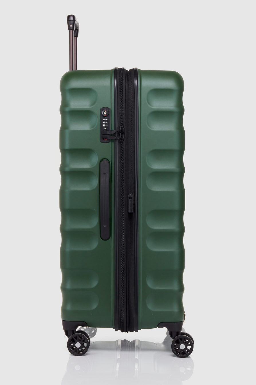 Strandbags suitcase shop